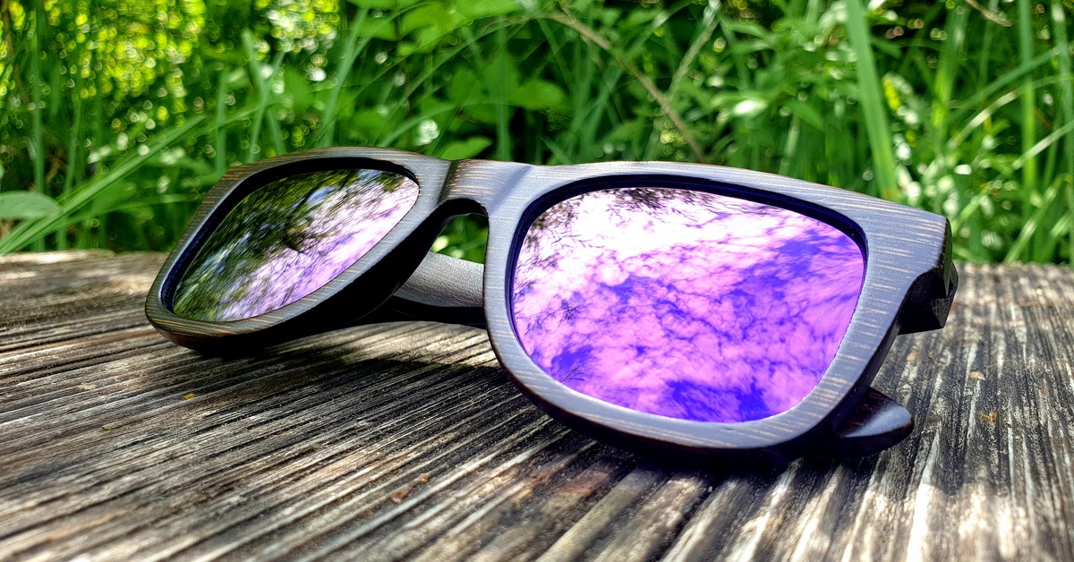 Bamboo sunglasses with polarized purple mirror lenses for men & women