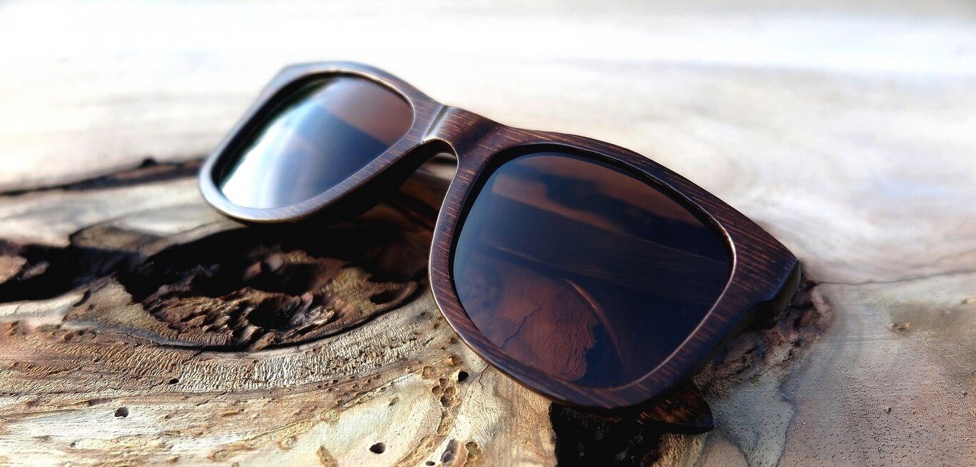 nobrand Holz Sonnenbrille für Herren Damen/Polarisierte Sonnenbrille mit UV-Schutz/Sonnenbrille mit Holzbügeln